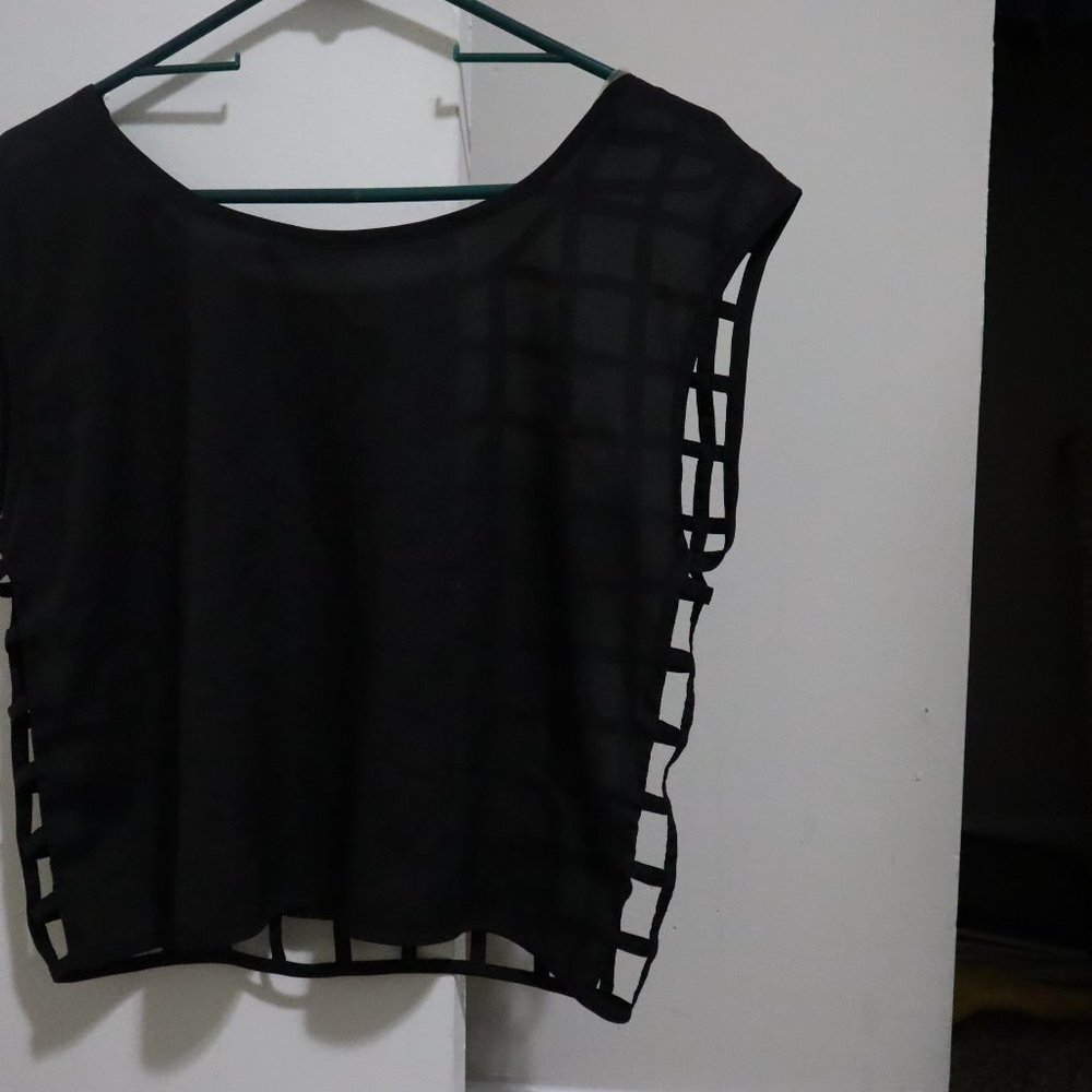 open back blouse - Picture 4 of 6